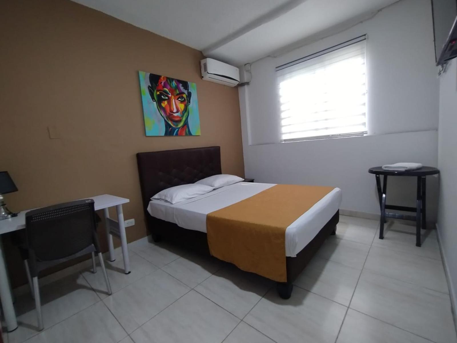 Hotel Parque Del Perro Кали Экстерьер фото
